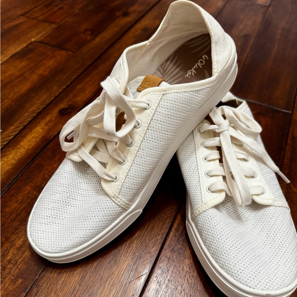 Olukai Pehuea Li Size 11 White Canvas Sneakers